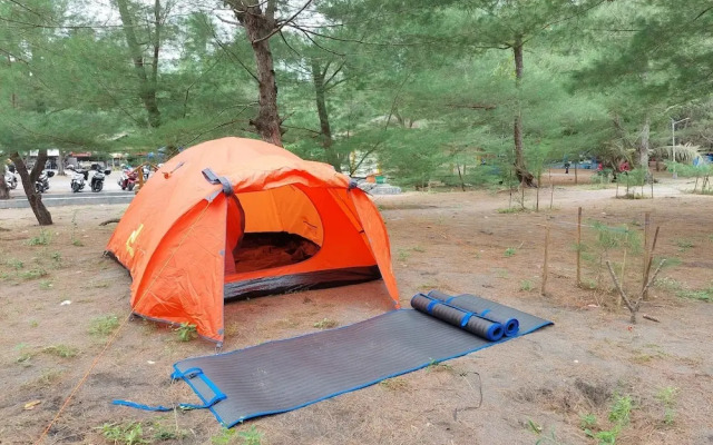 Pantai Ayunan Camp Goa Cemara
