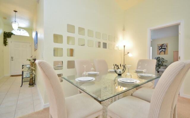 5-Bedroom Villa in Davenport 193RWC