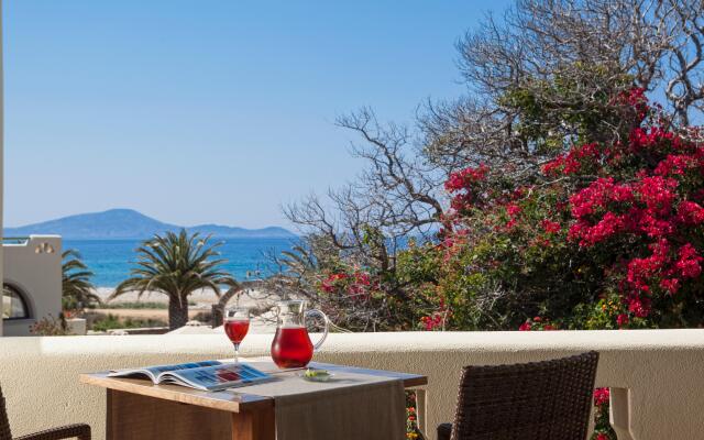 Finikas Hotel