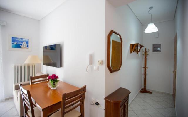 Poly's charming home - City center & near the beach 2bedroom apartment