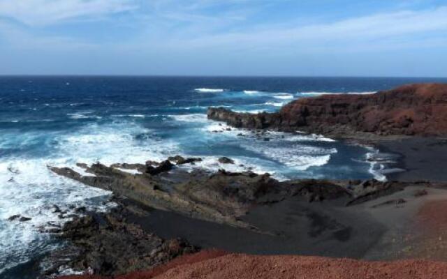 Casita Blanca, Jardín del Sol 1