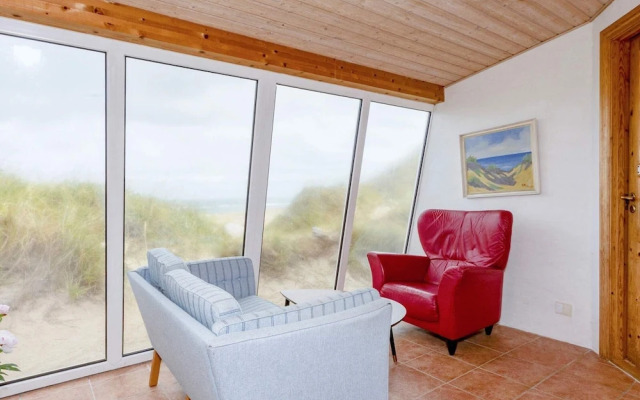 10 Person Holiday Home in Frostrup