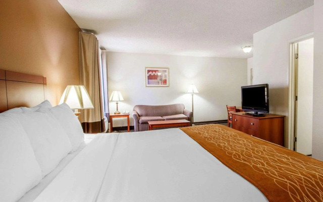 Comfort Suites Tucson near Sabino Canyon