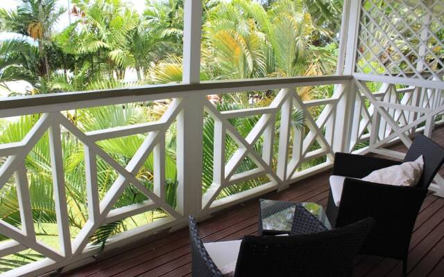 Waterfront Lodge