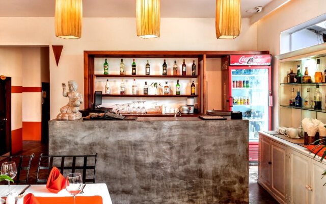 La Residence Blanc D' Angkor