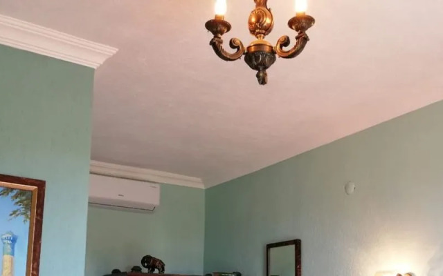 W. Antic Cafe Restaurant Butik Otel