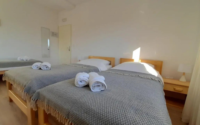 Posteja Rooms