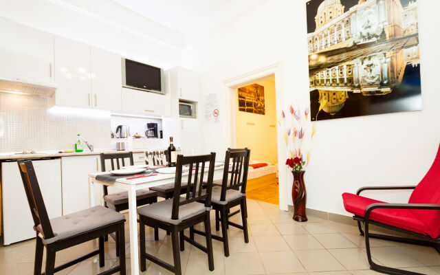 Opera Apartments