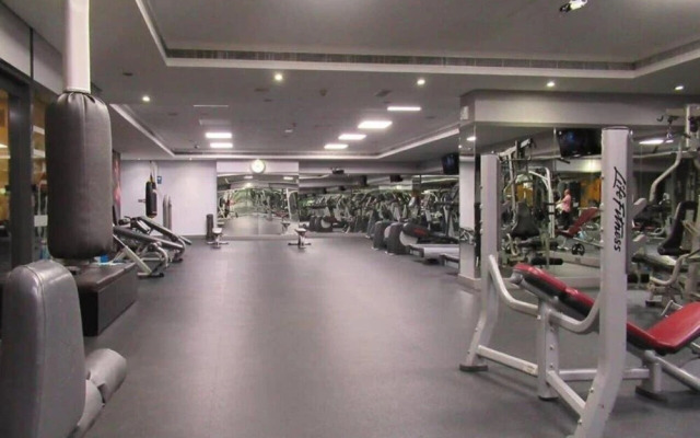 Cosmos Living 1 BR Suite Near Dubai Mari