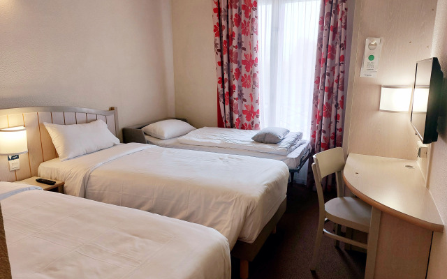 Campanile Val de France