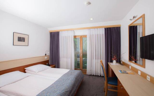 Hotel Jezero