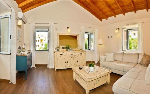 Theano Cottage