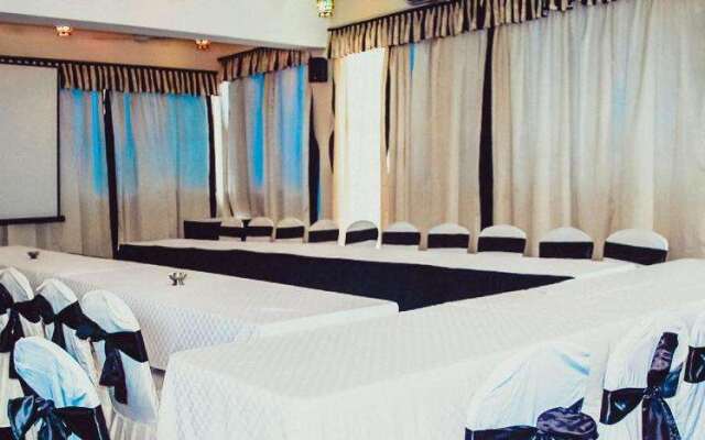 Sai Rock Beach Hotel & Spa