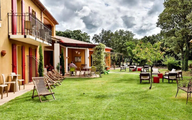 Logis Hôtel La Bastide de Grignan & Restaurant La Chênaie