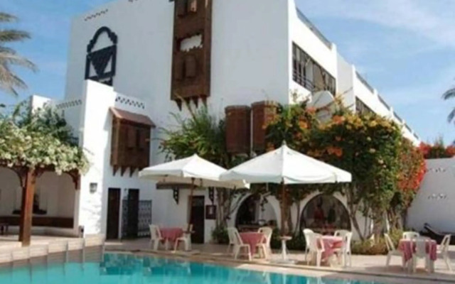 Six Corners Resort