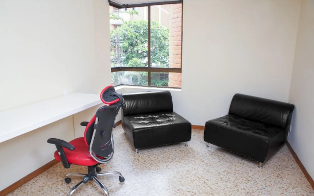 Saint Geny By Nomad Guru