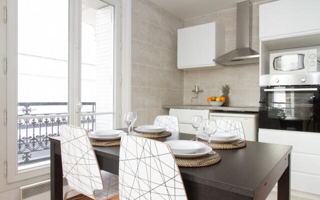 Louvre Area - Saint Honoré Apartment