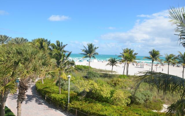 Riviera Luxury Living at the Decoplage