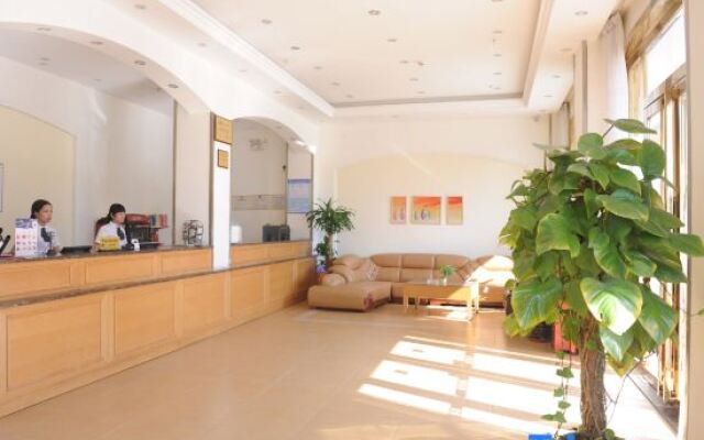 Puning Rujia Hotel(Puning International Clothing City Times Center)