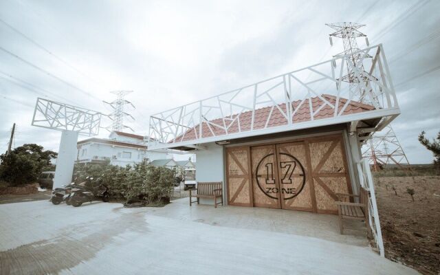 Zone17 diving station