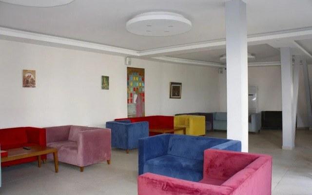 Mad Sea Hotel