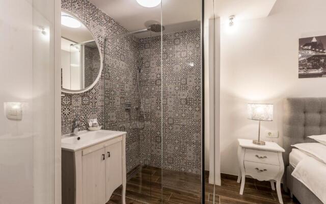 Hvar de luxe apartments 1