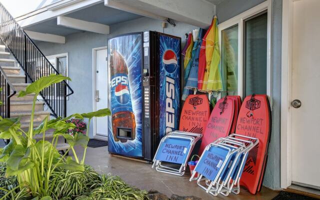 Newport Channel Inn - Near Huntington State Beach