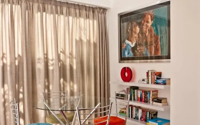 121 Ocean View Drive Studio Apartment