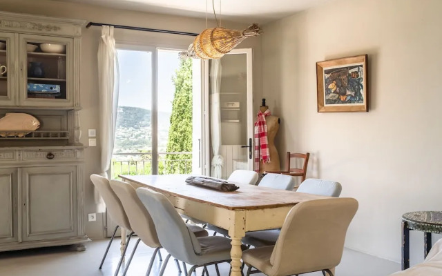 Luxury Villa in La Croix-valmer With Private Pool