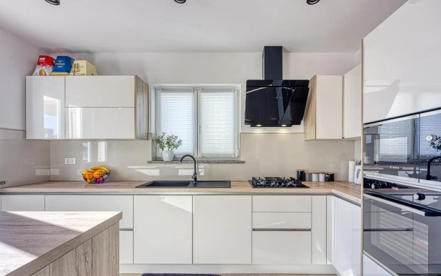 Holiday House Sunrise