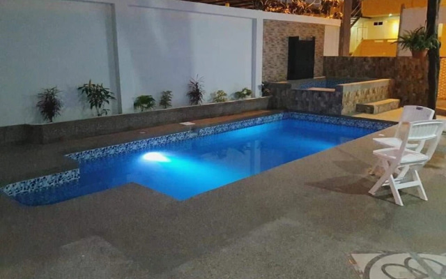 San Roque Hostal