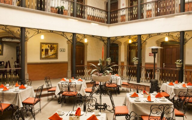 La Casa De Los Dos Leones