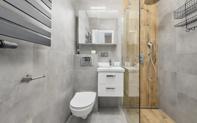 Railway Station Apartment by Renters