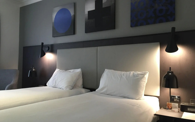 Silkari Urban CKS Sydney Airport