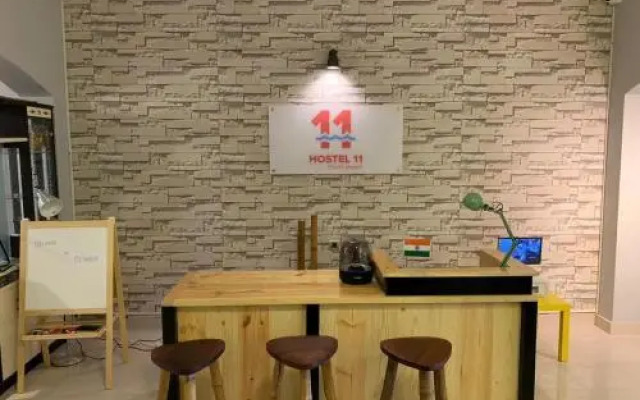 Hostel11 Elliot's Beach