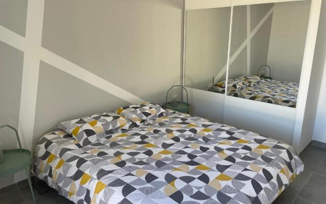 Magnifique villa avec piscine / jacuzzi / brasero