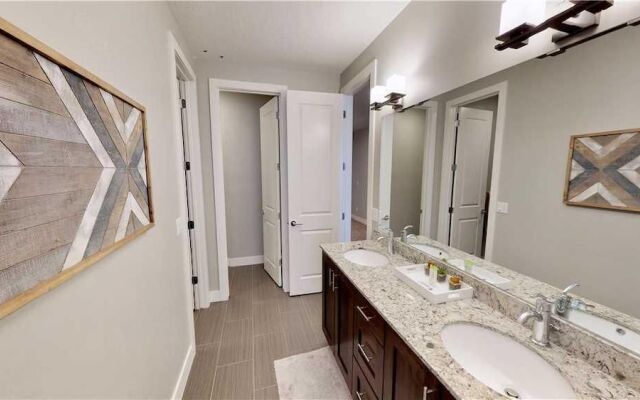 Entrada Condominium 628 4 Bedrooms 3 Bathrooms Condo