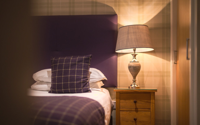 Braid Apartments by Mansley