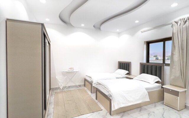 Lux Fam 3 Beds apt near Al-Masjid Nabawi