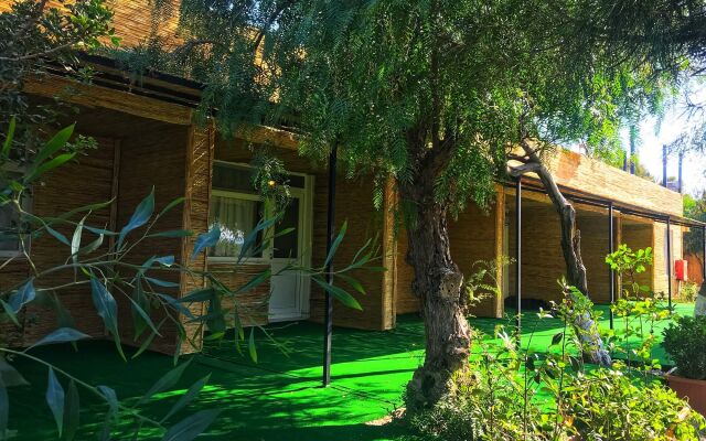 Çesme Ekolojik Tatil Köyü
