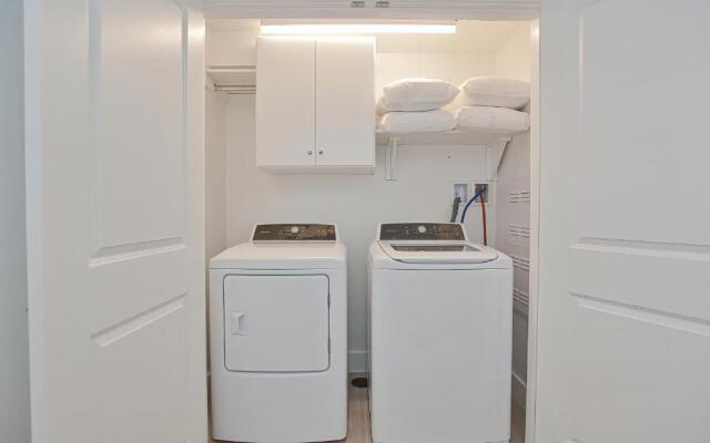 Thomas Sea Suites at Harbourtown