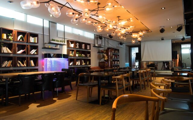 H Life Hotel