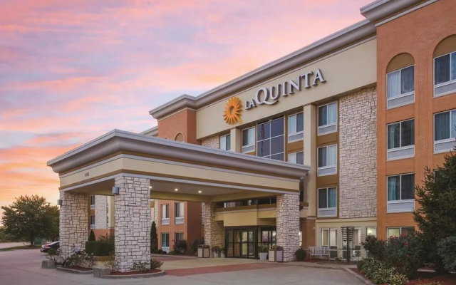 Lexington Inn and Suites - Effingham