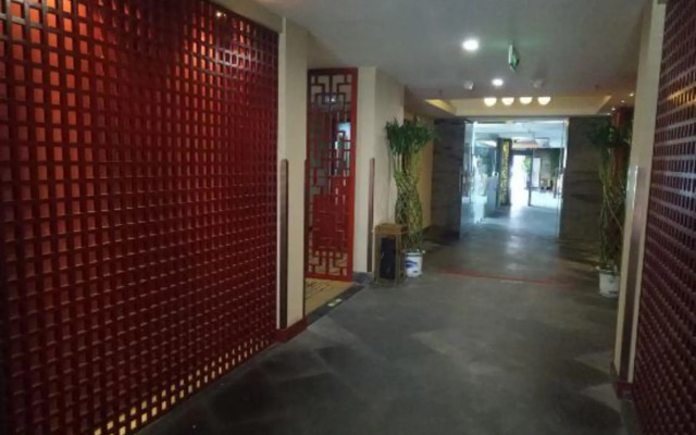 Super 8 by Wyndham Beijing Liangxiang Gongchen North St