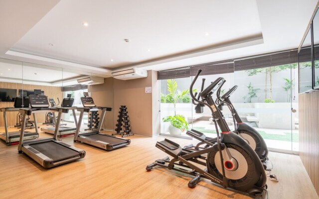 Modern Apts Pool Gym BBQ Simply Comfort