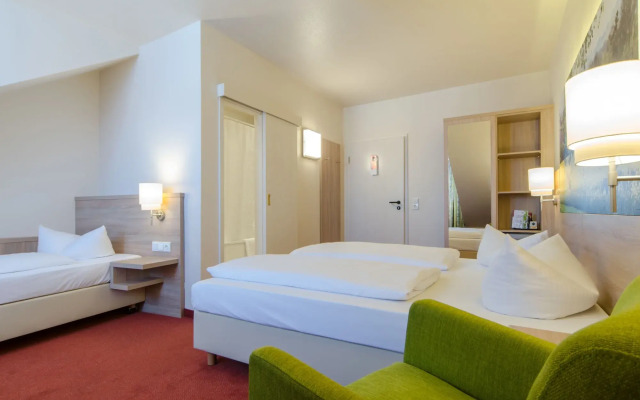 Garden Hotel