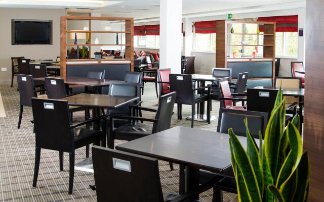 Holiday Inn Express Northampton - South, an IHG Hotel