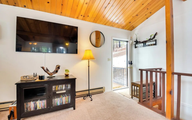 Cozy Groveland Chalet Near Yosemite!