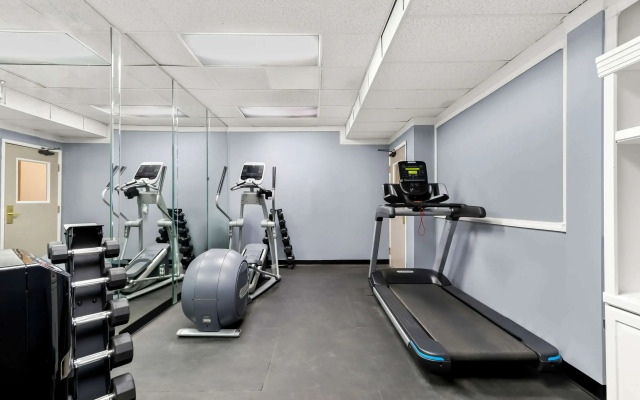 Clarion Suites Anchorage Downtown