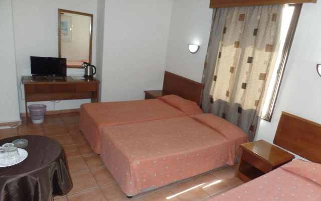 Metropole Hotel